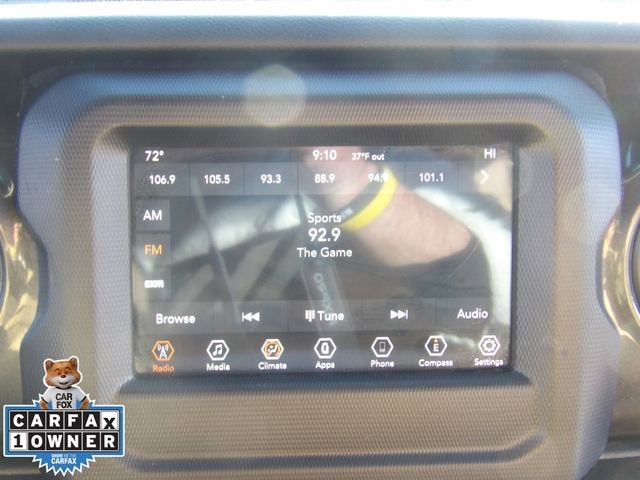 2020 Jeep Wrangler Black and Tan