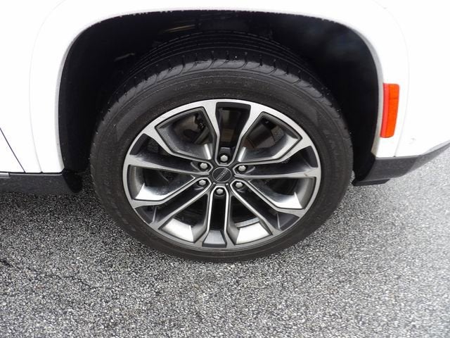 2022 Jeep Grand Wagoneer Series III