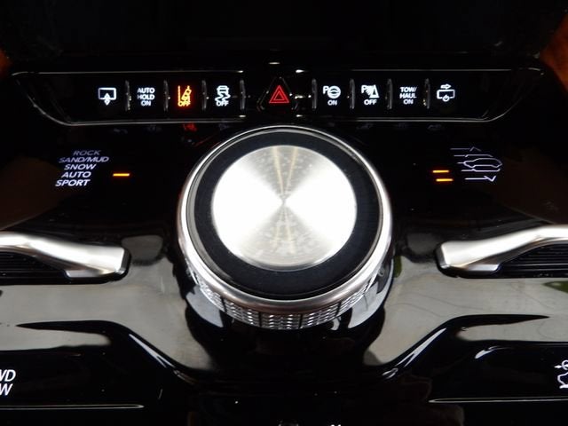 2022 Jeep Grand Wagoneer Series III