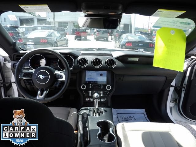 2021 Ford Mustang EcoBoost - Photo 19