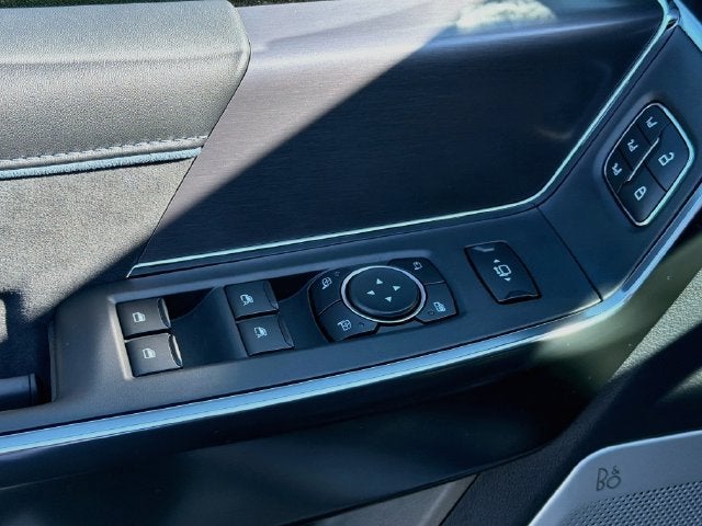 2027 Ford F-250SD Platinum