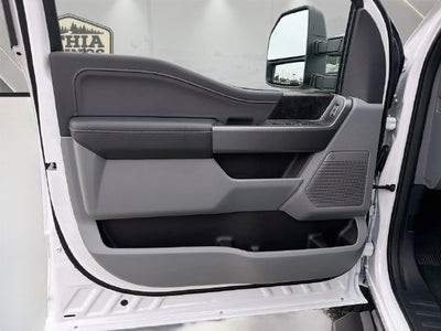 2027 Ford F-250SD XLT