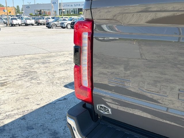 2027 Ford F-350SD LARIAT