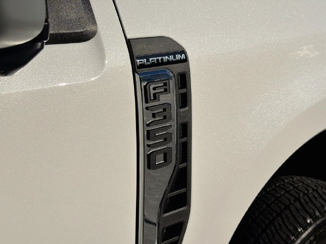 2027 Ford F-350SD Platinum