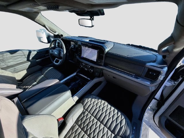 2027 Ford F-350SD Platinum