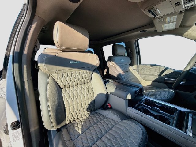 2027 Ford F-350SD Platinum