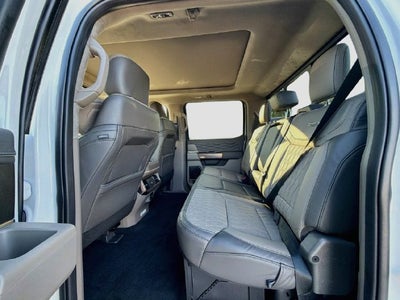 2027 Ford F-350SD Platinum