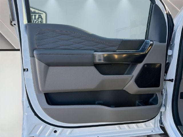 2027 Ford F-350SD Platinum