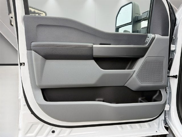 2027 Ford F-350SD XL
