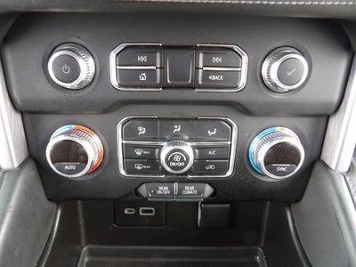2022 GMC Yukon XL SLE