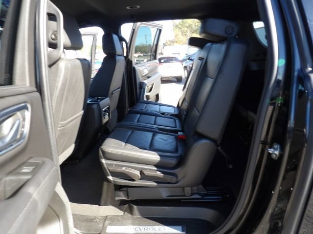 2022 Chevrolet Suburban LT