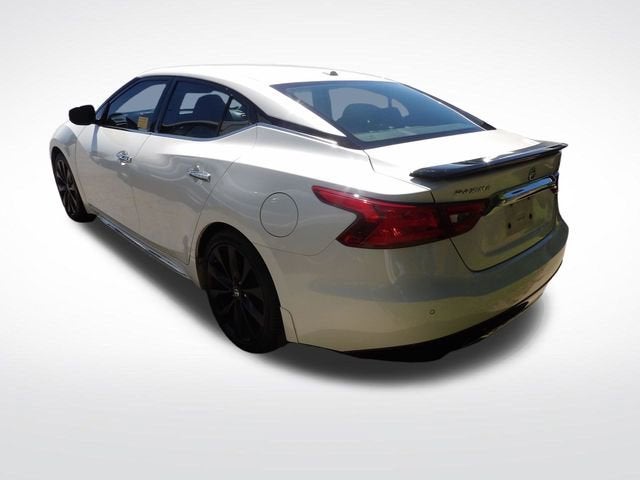 2017 Nissan Maxima SR