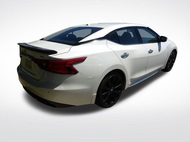 2017 Nissan Maxima SR