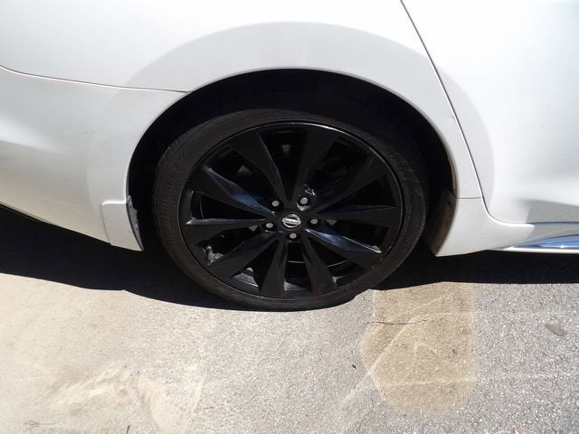 2017 Nissan Maxima SR