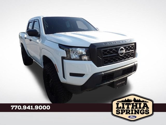 2022 Nissan Frontier S