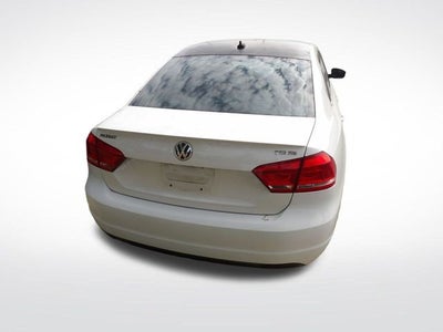 2014 Volkswagen Passat 1.8T Sport
