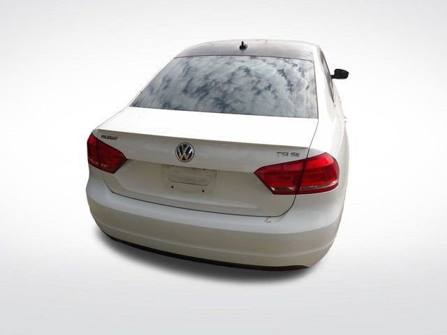 2014 Volkswagen Passat 1.8T Sport