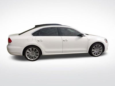 2014 Volkswagen Passat 1.8T Sport
