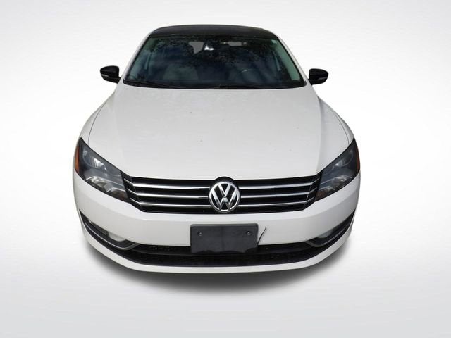 2014 Volkswagen Passat 1.8T Sport