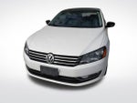 2014 Volkswagen Passat 1.8T Sport