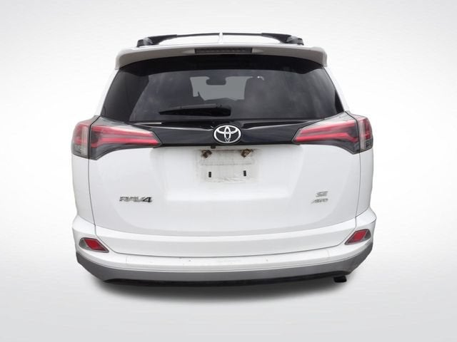 2018 Toyota RAV4 SE