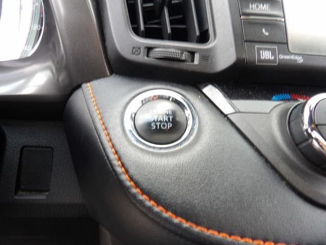 2018 Toyota RAV4 SE