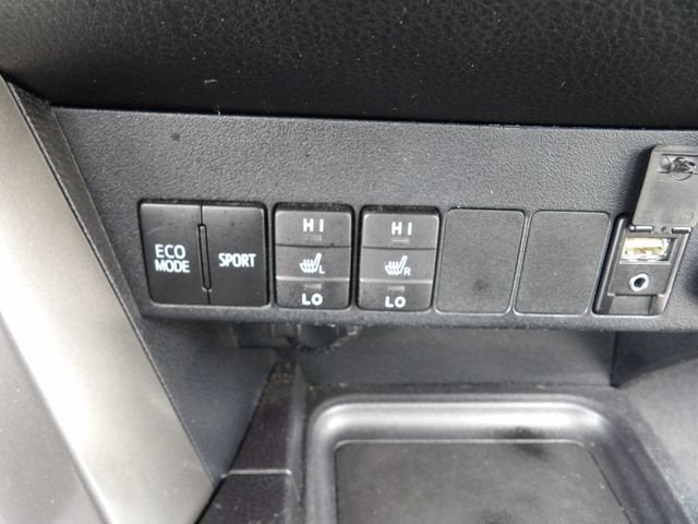 2018 Toyota RAV4 SE