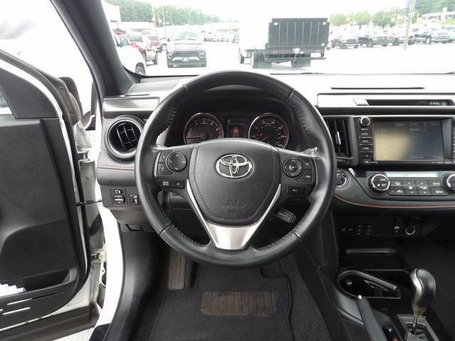 2018 Toyota RAV4 SE