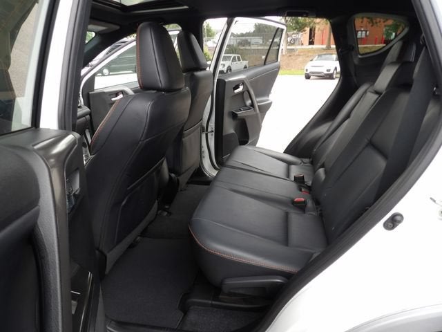 2018 Toyota RAV4 SE