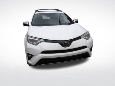 2018 Toyota RAV4 SE