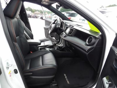 2018 Toyota RAV4 SE