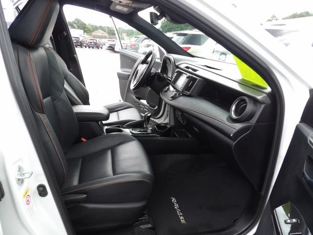 2018 Toyota RAV4 SE