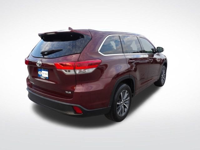 2017 Toyota Highlander SE