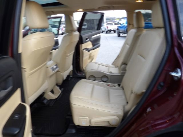 2017 Toyota Highlander SE