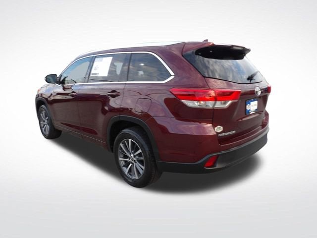 2017 Toyota Highlander SE