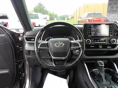 2022 Toyota Highlander XSE