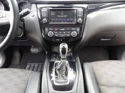 2022 Nissan Rogue Sport SV