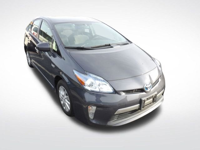 2014 Toyota Prius Plug-in Base