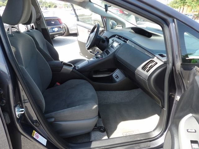 2014 Toyota Prius Plug-in Base
