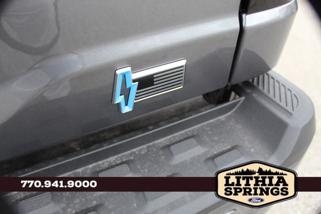 2025 Ford F-150 Lightning Flash