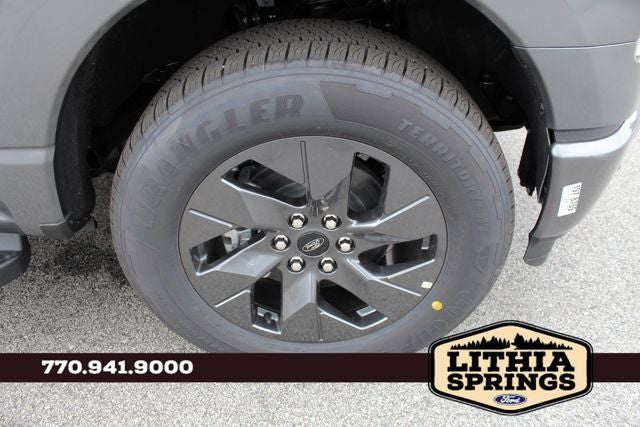 2025 Ford F-150 Lightning Flash