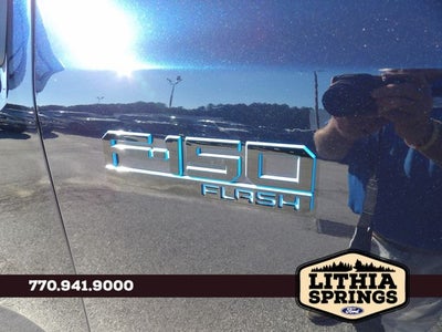 2025 Ford F-150 Lightning Flash