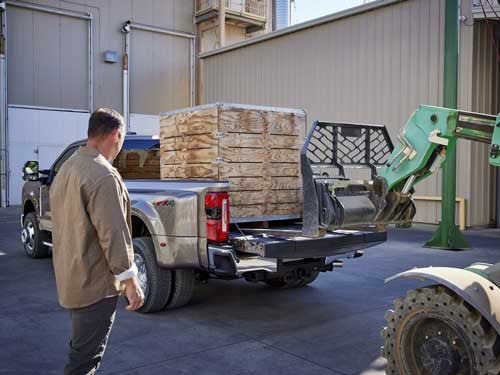 2024 Ford Super Duty bed